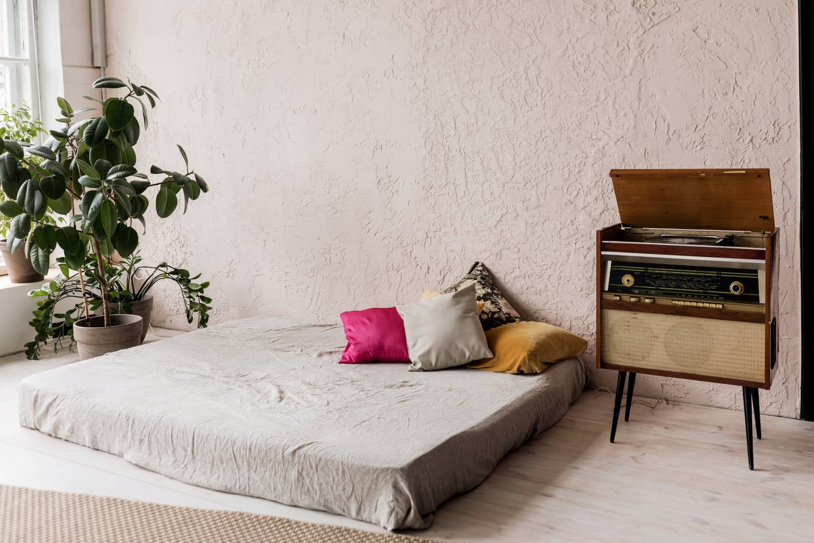 6 Best Floor Mattresses in 2023 Staying Alive
